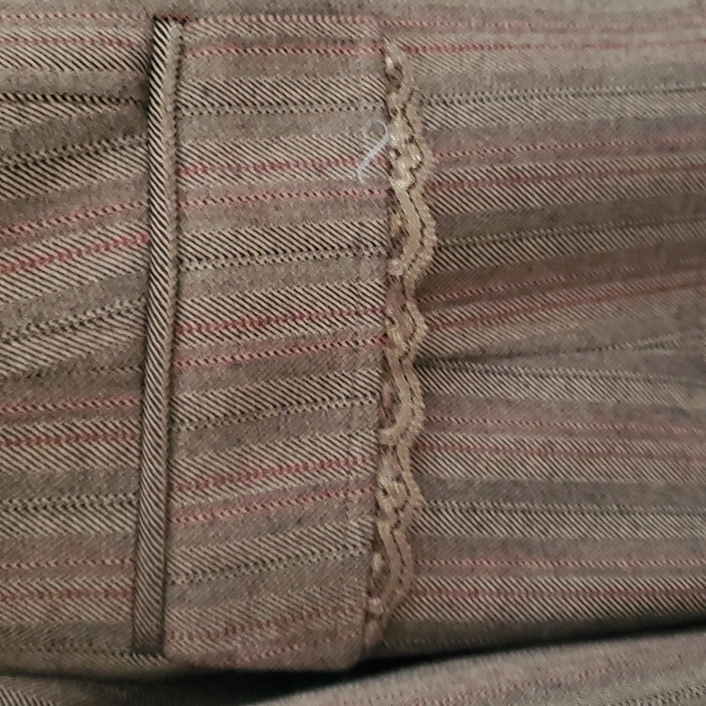 Amanda Smith skirt suit - Picture 4 of 4